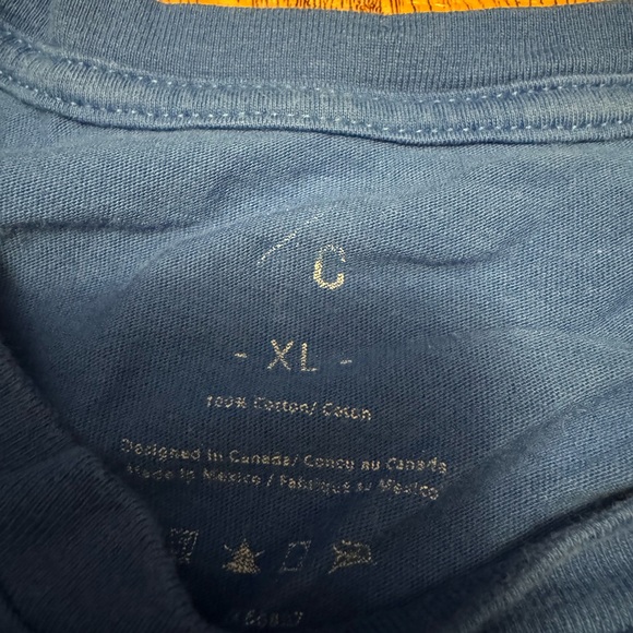 Home is Toronto tee - Picture 3 of 4